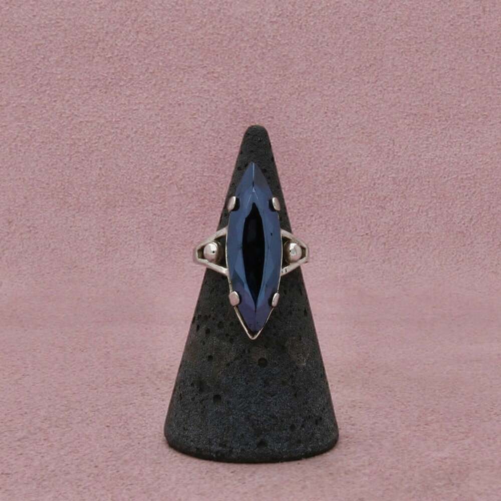 Sterling Silver Vintage Art Deco Faceted Blue Stone Elongated Ring Size 3.5